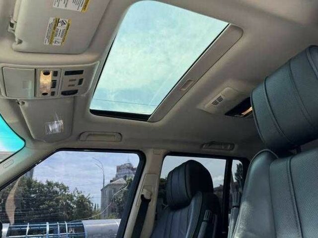 Черный Ленд Ровер Рендж Ровер, объемом двигателя 5 л и пробегом 156 тыс. км за 12500 $, фото 9 на Automoto.ua