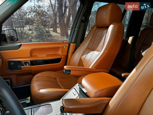 Чорний Ленд Ровер Рендж Ровер, об'ємом двигуна 5 л та пробігом 280 тис. км за 15490 $, фото 23 на Automoto.ua