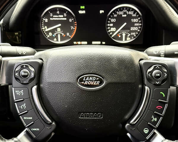 Черный Ленд Ровер Рендж Ровер, объемом двигателя 5 л и пробегом 294 тыс. км за 17000 $, фото 18 на Automoto.ua