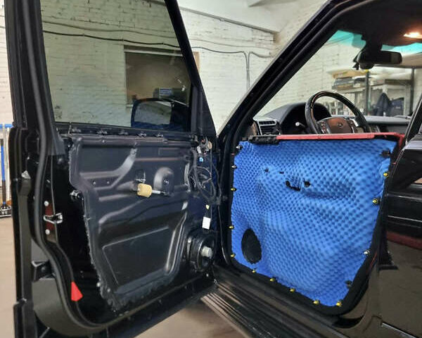 Черный Ленд Ровер Рендж Ровер, объемом двигателя 5 л и пробегом 194 тыс. км за 13690 $, фото 26 на Automoto.ua