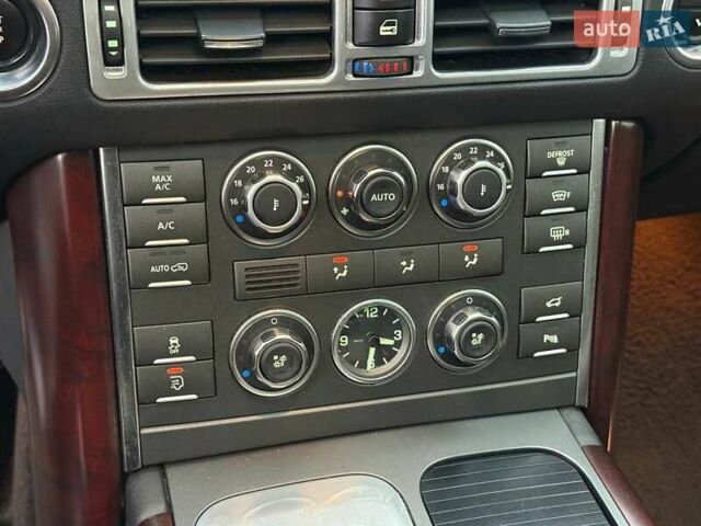 Черный Ленд Ровер Рендж Ровер, объемом двигателя 4.37 л и пробегом 171 тыс. км за 19500 $, фото 39 на Automoto.ua