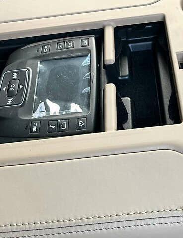 Черный Ленд Ровер Рендж Ровер, объемом двигателя 5 л и пробегом 168 тыс. км за 15900 $, фото 36 на Automoto.ua