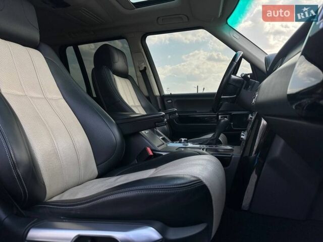 Чорний Ленд Ровер Рендж Ровер, об'ємом двигуна 5 л та пробігом 179 тис. км за 15800 $, фото 16 на Automoto.ua