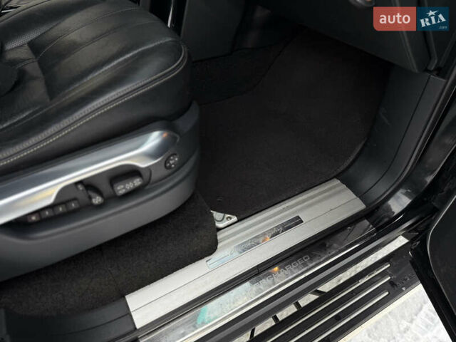 Чорний Ленд Ровер Рендж Ровер, об'ємом двигуна 5 л та пробігом 212 тис. км за 13999 $, фото 33 на Automoto.ua