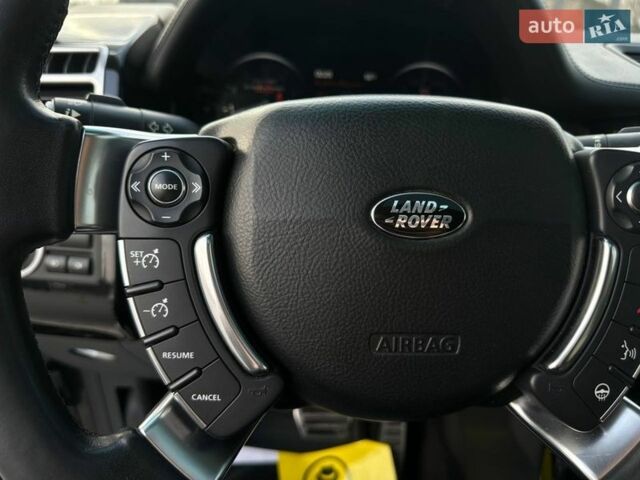 Чорний Ленд Ровер Рендж Ровер, об'ємом двигуна 5 л та пробігом 179 тис. км за 15800 $, фото 10 на Automoto.ua