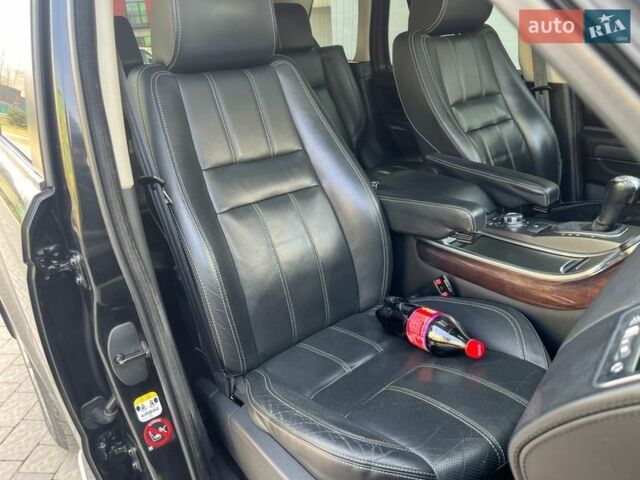 Чорний Ленд Ровер Рендж Ровер, об'ємом двигуна 3 л та пробігом 260 тис. км за 16900 $, фото 41 на Automoto.ua