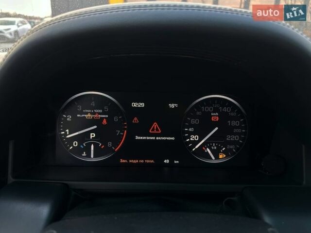 Чорний Ленд Ровер Рендж Ровер, об'ємом двигуна 5 л та пробігом 179 тис. км за 15800 $, фото 12 на Automoto.ua