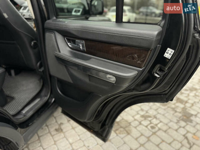 Черный Ленд Ровер Рендж Ровер, объемом двигателя 3 л и пробегом 252 тыс. км за 14500 $, фото 28 на Automoto.ua