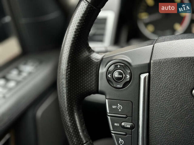 Черный Ленд Ровер Рендж Ровер, объемом двигателя 3 л и пробегом 252 тыс. км за 14500 $, фото 31 на Automoto.ua