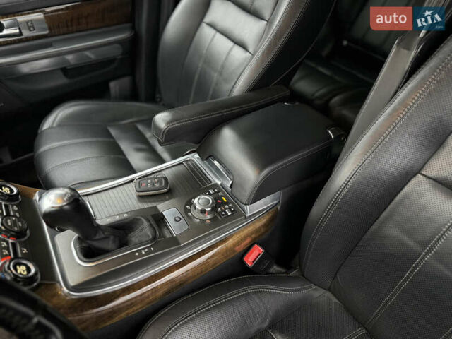 Черный Ленд Ровер Рендж Ровер, объемом двигателя 3 л и пробегом 252 тыс. км за 14500 $, фото 13 на Automoto.ua