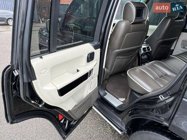 Чорний Ленд Ровер Рендж Ровер, об'ємом двигуна 5 л та пробігом 182 тис. км за 15999 $, фото 12 на Automoto.ua