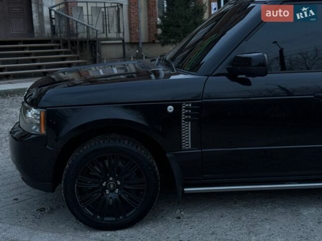 Черный Ленд Ровер Рендж Ровер, объемом двигателя 5 л и пробегом 215 тыс. км за 12999 $, фото 12 на Automoto.ua
