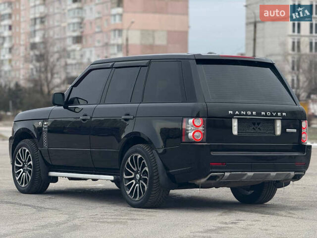 Чорний Ленд Ровер Рендж Ровер, об'ємом двигуна 5 л та пробігом 189 тис. км за 13300 $, фото 4 на Automoto.ua