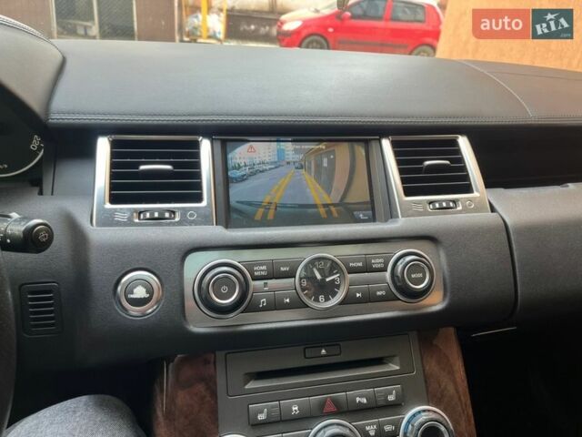 Чорний Ленд Ровер Рендж Ровер, об'ємом двигуна 3 л та пробігом 260 тис. км за 16900 $, фото 40 на Automoto.ua