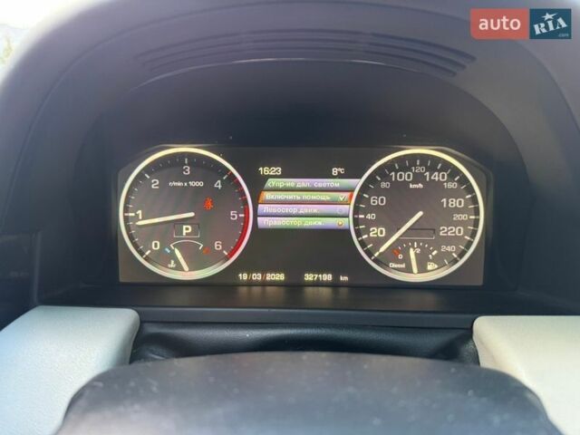 Чорний Ленд Ровер Рендж Ровер, об'ємом двигуна 3.63 л та пробігом 327 тис. км за 14900 $, фото 10 на Automoto.ua