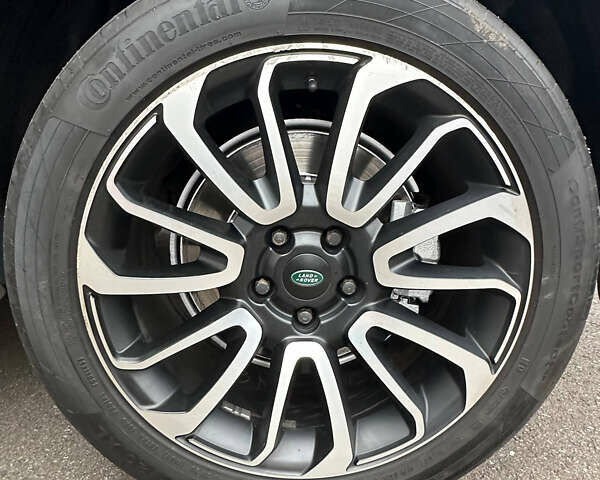 Черный Ленд Ровер Рендж Ровер, объемом двигателя 5 л и пробегом 168 тыс. км за 15900 $, фото 25 на Automoto.ua