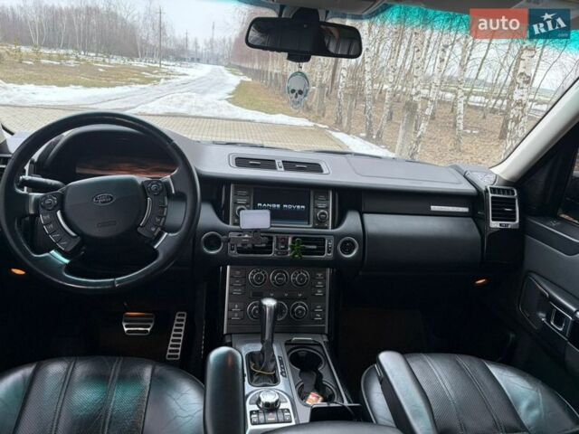Черный Ленд Ровер Рендж Ровер, объемом двигателя 5 л и пробегом 220 тыс. км за 14000 $, фото 16 на Automoto.ua