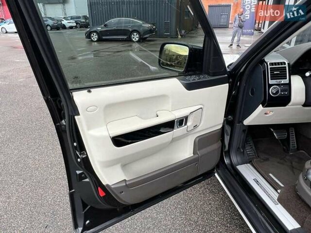 Чорний Ленд Ровер Рендж Ровер, об'ємом двигуна 5 л та пробігом 182 тис. км за 15999 $, фото 8 на Automoto.ua