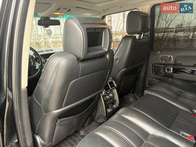 Черный Ленд Ровер Рендж Ровер, объемом двигателя 5 л и пробегом 220 тыс. км за 14000 $, фото 14 на Automoto.ua