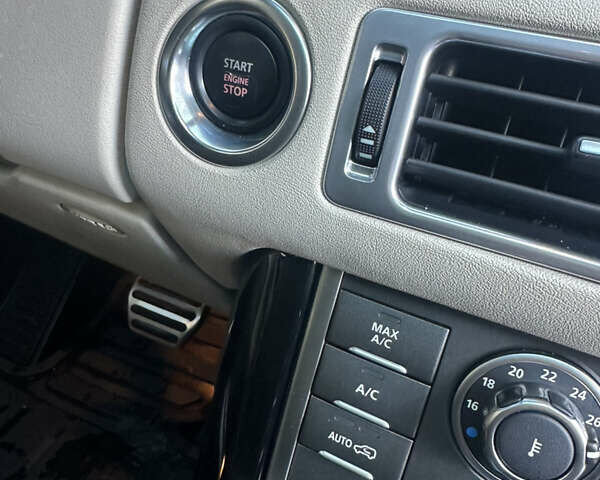 Чорний Ленд Ровер Рендж Ровер, об'ємом двигуна 5 л та пробігом 187 тис. км за 14900 $, фото 36 на Automoto.ua