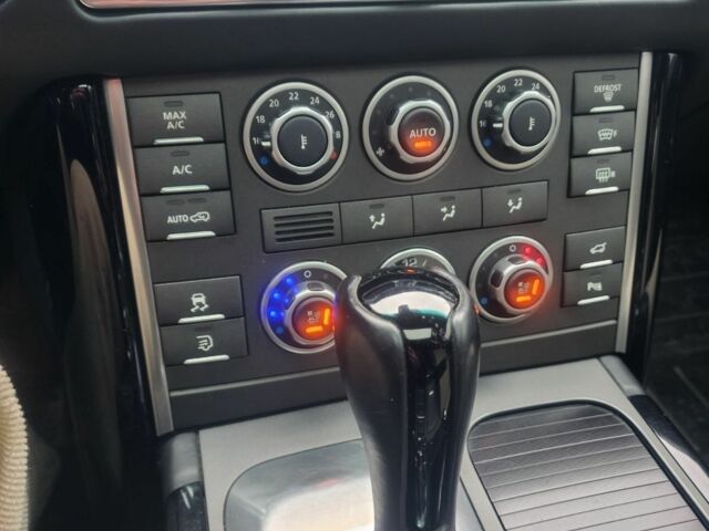 Черный Ленд Ровер Рендж Ровер, объемом двигателя 5 л и пробегом 179 тыс. км за 15500 $, фото 4 на Automoto.ua