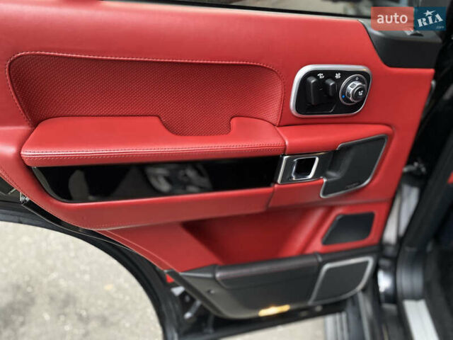 Чорний Ленд Ровер Рендж Ровер, об'ємом двигуна 5 л та пробігом 200 тис. км за 19500 $, фото 13 на Automoto.ua