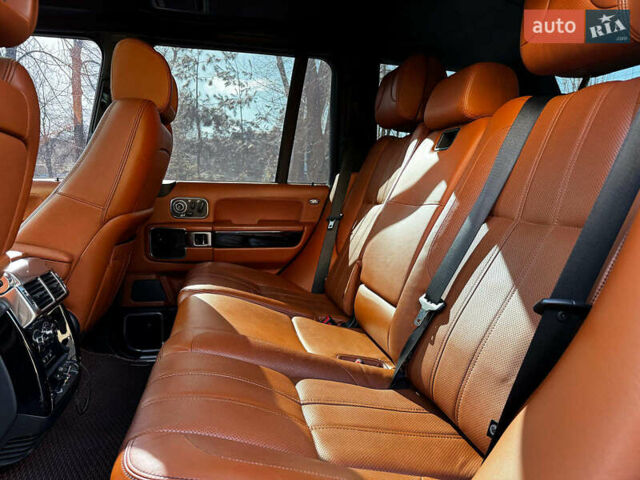 Чорний Ленд Ровер Рендж Ровер, об'ємом двигуна 5 л та пробігом 280 тис. км за 15490 $, фото 31 на Automoto.ua