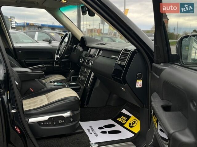 Чорний Ленд Ровер Рендж Ровер, об'ємом двигуна 5 л та пробігом 129 тис. км за 24999 $, фото 23 на Automoto.ua