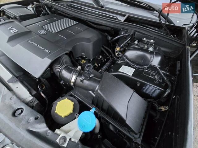 Черный Ленд Ровер Рендж Ровер, объемом двигателя 5 л и пробегом 199 тыс. км за 17000 $, фото 3 на Automoto.ua