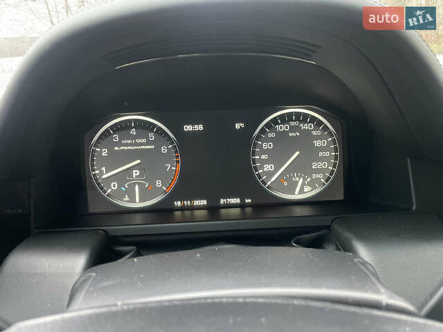 Чорний Ленд Ровер Рендж Ровер, об'ємом двигуна 5 л та пробігом 217 тис. км за 15500 $, фото 13 на Automoto.ua