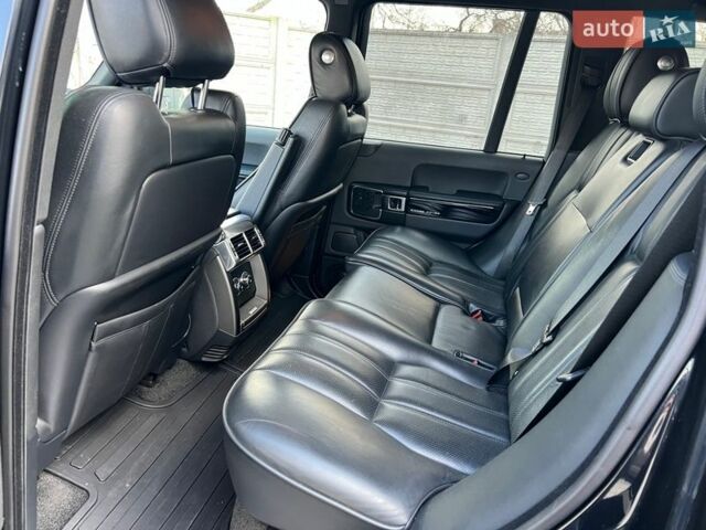 Чорний Ленд Ровер Рендж Ровер, об'ємом двигуна 4.37 л та пробігом 203 тис. км за 24000 $, фото 33 на Automoto.ua