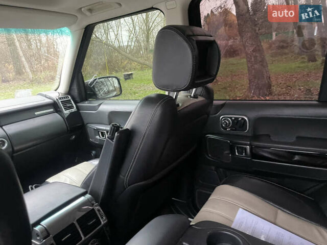 Чорний Ленд Ровер Рендж Ровер, об'ємом двигуна 5 л та пробігом 217 тис. км за 15500 $, фото 9 на Automoto.ua