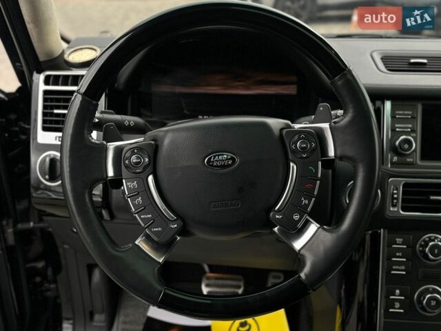 Чорний Ленд Ровер Рендж Ровер, об'ємом двигуна 5 л та пробігом 129 тис. км за 24999 $, фото 13 на Automoto.ua