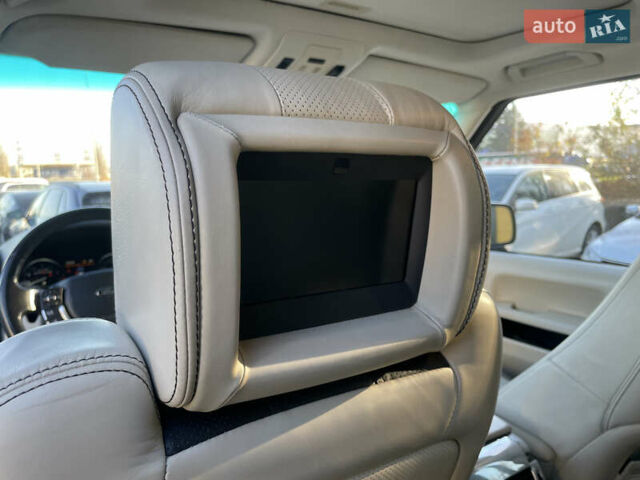 Чорний Ленд Ровер Рендж Ровер, об'ємом двигуна 5 л та пробігом 258 тис. км за 17000 $, фото 10 на Automoto.ua