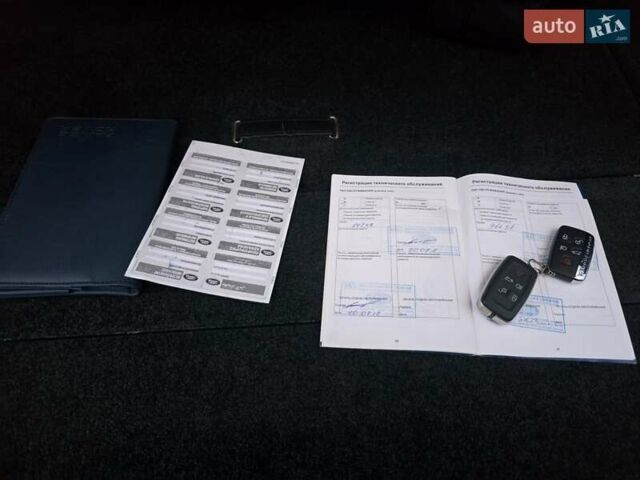 Черный Ленд Ровер Рендж Ровер, объемом двигателя 5 л и пробегом 190 тыс. км за 17000 $, фото 1 на Automoto.ua