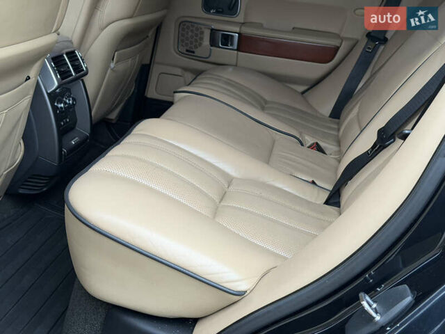 Черный Ленд Ровер Рендж Ровер, объемом двигателя 5 л и пробегом 195 тыс. км за 16000 $, фото 18 на Automoto.ua