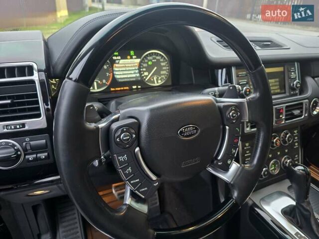 Черный Ленд Ровер Рендж Ровер, объемом двигателя 5 л и пробегом 199 тыс. км за 17000 $, фото 36 на Automoto.ua