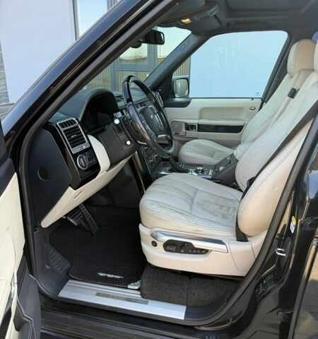 Чорний Ленд Ровер Рендж Ровер, об'ємом двигуна 5 л та пробігом 181 тис. км за 17999 $, фото 35 на Automoto.ua