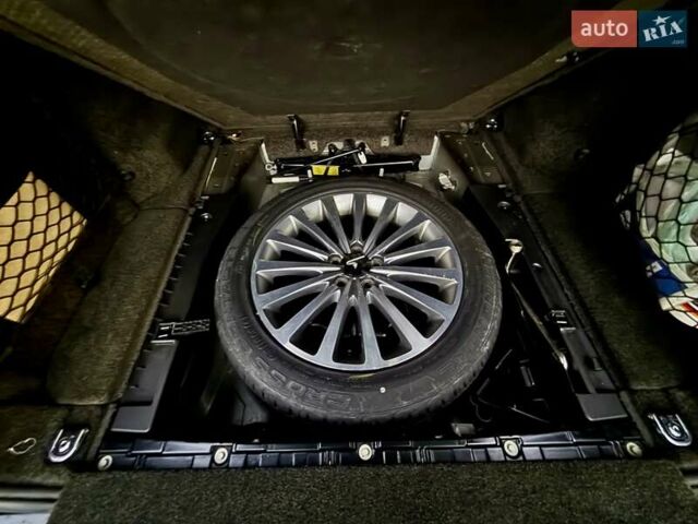 Черный Ленд Ровер Рендж Ровер, объемом двигателя 5 л и пробегом 265 тыс. км за 17999 $, фото 32 на Automoto.ua