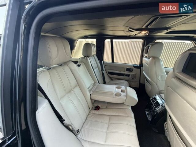 Чорний Ленд Ровер Рендж Ровер, об'ємом двигуна 5 л та пробігом 181 тис. км за 17999 $, фото 26 на Automoto.ua