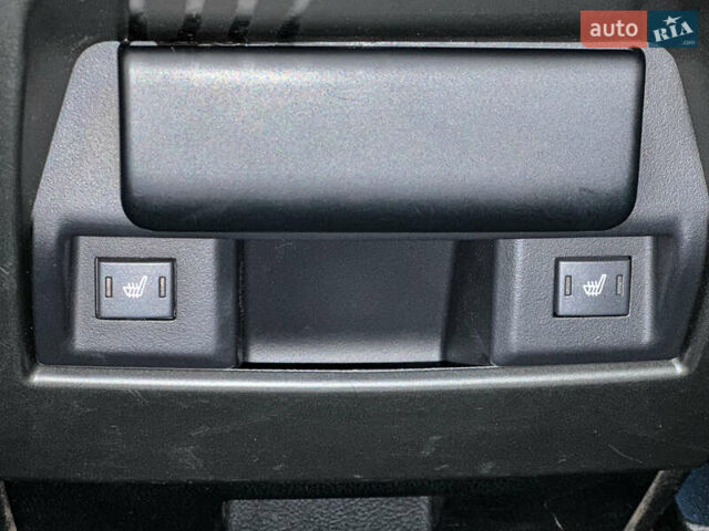Чорний Ленд Ровер Рендж Ровер, об'ємом двигуна 2.99 л та пробігом 241 тис. км за 20500 $, фото 96 на Automoto.ua