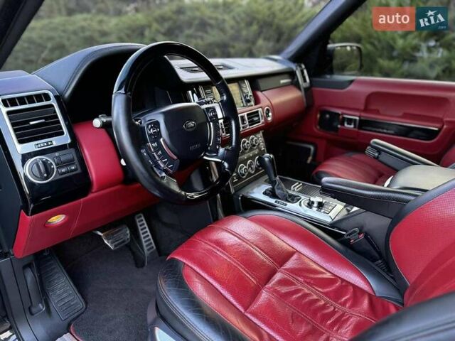 Чорний Ленд Ровер Рендж Ровер, об'ємом двигуна 5 л та пробігом 232 тис. км за 22000 $, фото 13 на Automoto.ua