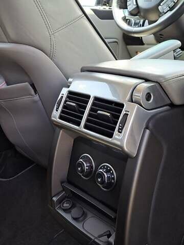 Черный Ленд Ровер Рендж Ровер, объемом двигателя 5 л и пробегом 184 тыс. км за 12800 $, фото 5 на Automoto.ua