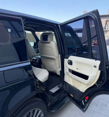 Чорний Ленд Ровер Рендж Ровер, об'ємом двигуна 5 л та пробігом 181 тис. км за 17999 $, фото 23 на Automoto.ua