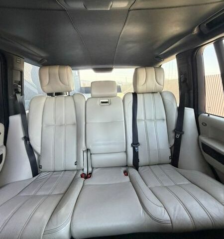 Чорний Ленд Ровер Рендж Ровер, об'ємом двигуна 5 л та пробігом 181 тис. км за 17999 $, фото 42 на Automoto.ua