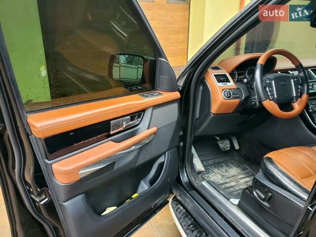 Черный Ленд Ровер Рендж Ровер, объемом двигателя 5 л и пробегом 235 тыс. км за 15000 $, фото 9 на Automoto.ua