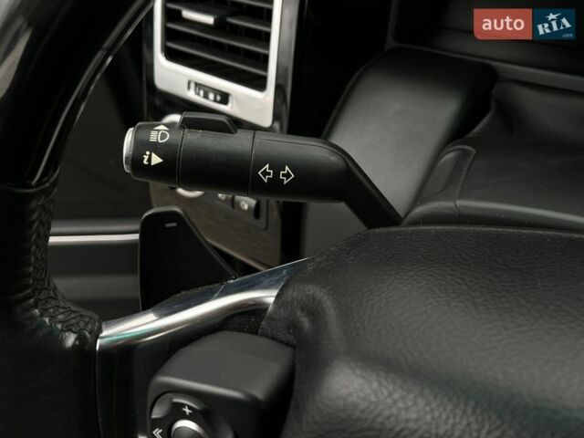 Чорний Ленд Ровер Рендж Ровер, об'ємом двигуна 5 л та пробігом 129 тис. км за 24999 $, фото 14 на Automoto.ua