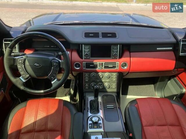 Чорний Ленд Ровер Рендж Ровер, об'ємом двигуна 5 л та пробігом 231 тис. км за 19500 $, фото 12 на Automoto.ua