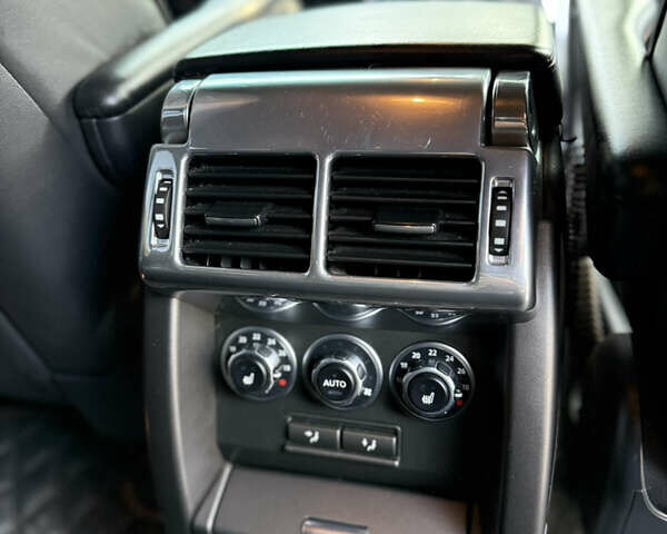 Чорний Ленд Ровер Рендж Ровер, об'ємом двигуна 4.37 л та пробігом 227 тис. км за 16900 $, фото 13 на Automoto.ua