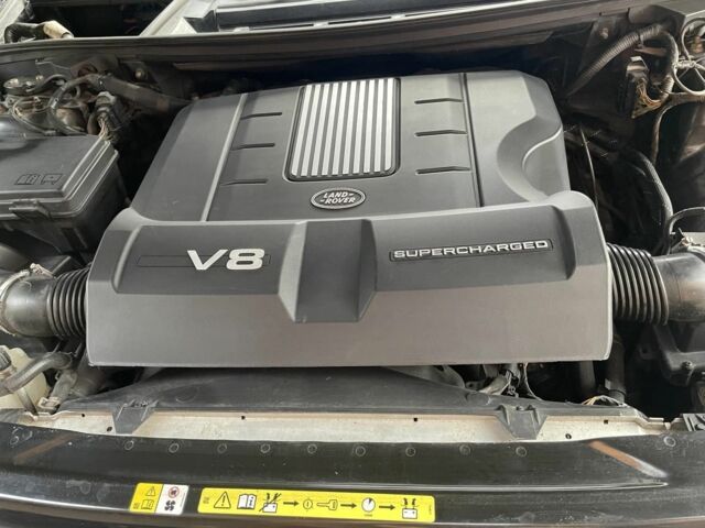 Черный Ленд Ровер Рендж Ровер, объемом двигателя 5 л и пробегом 250 тыс. км за 19800 $, фото 3 на Automoto.ua